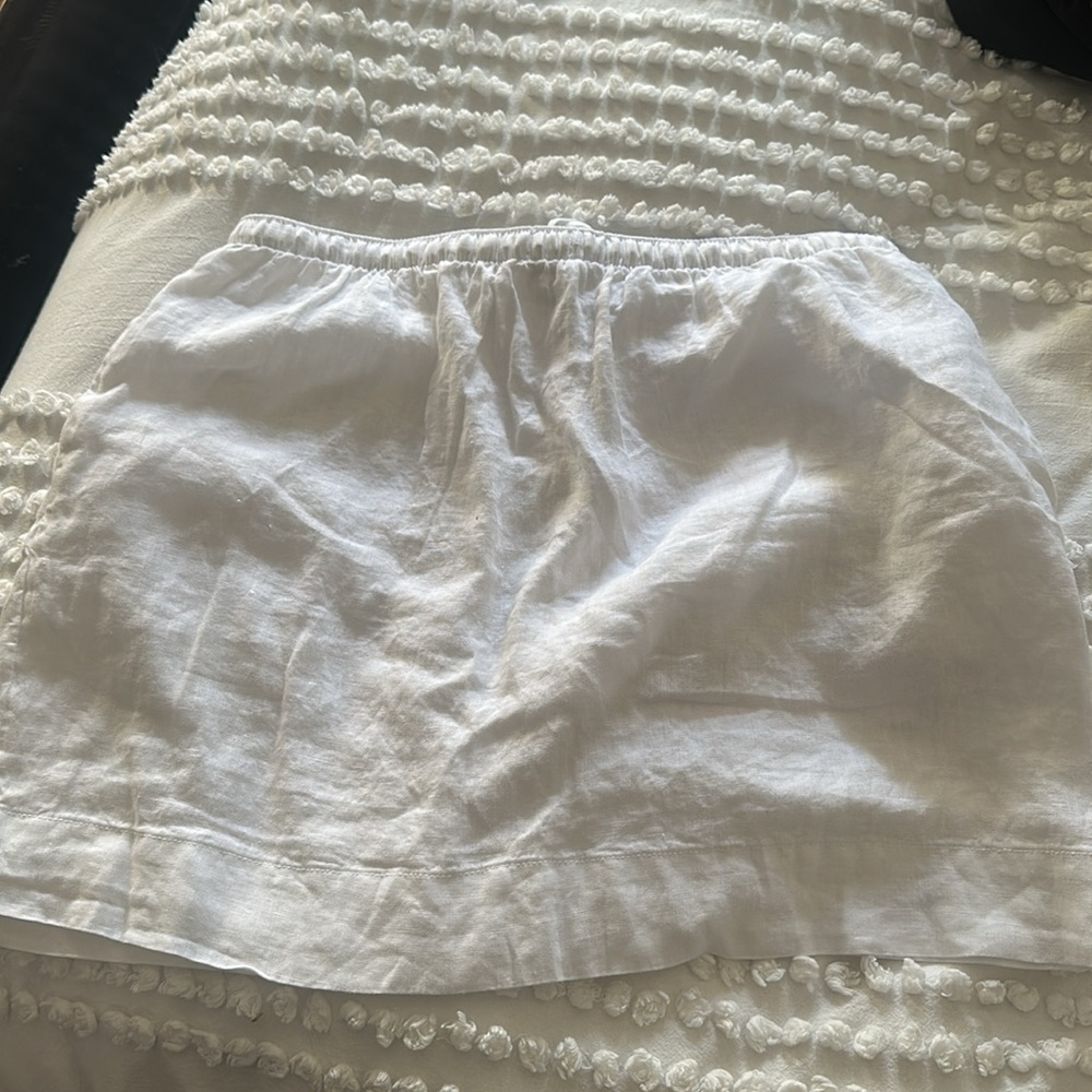 White linen skirt with interior shorts - nwot - Picture 3 of 4